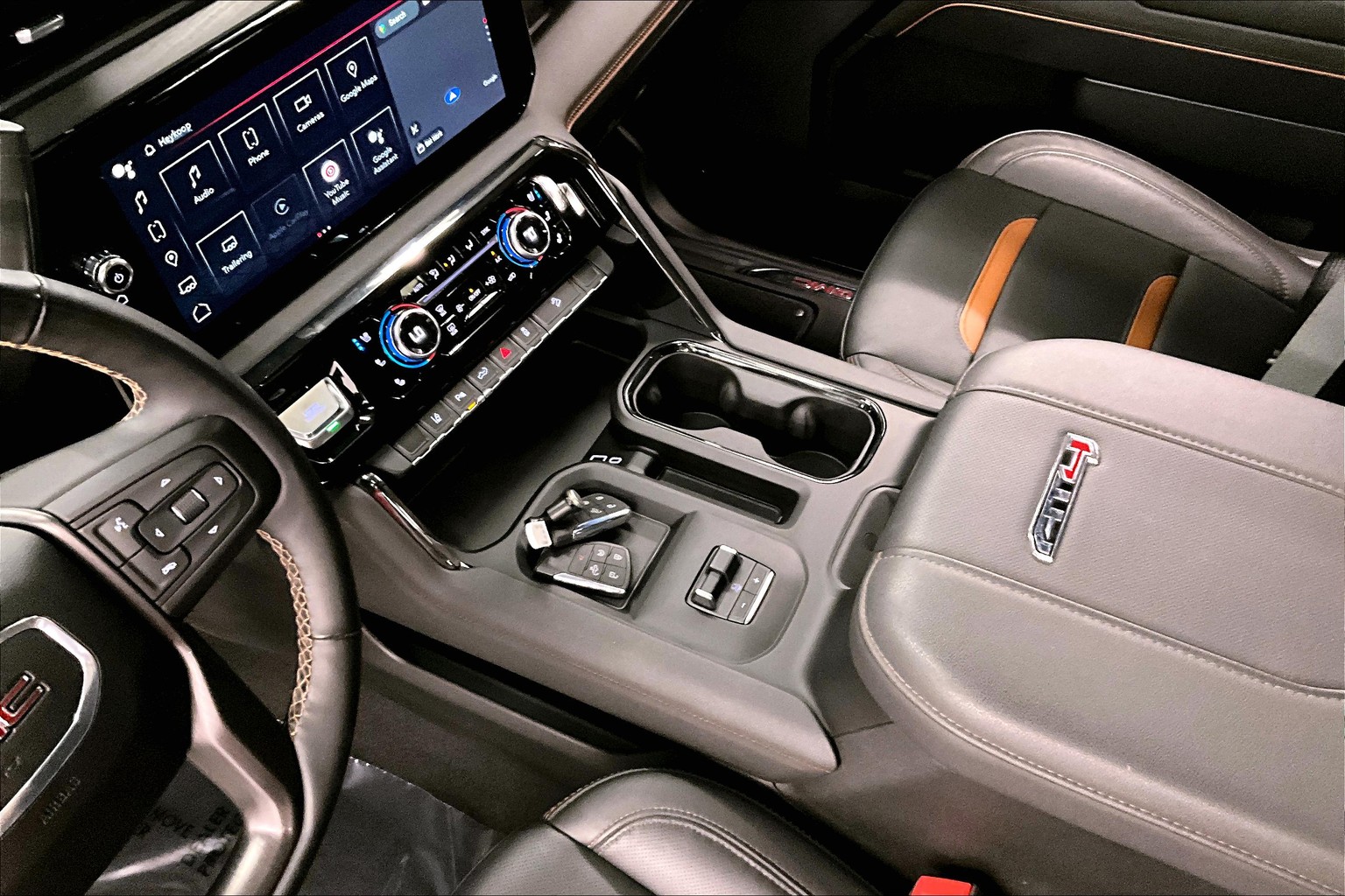 Pre-Owned 2024 GMC Sierra 2500HD AT4 4D Crew Cab in Herculaneum